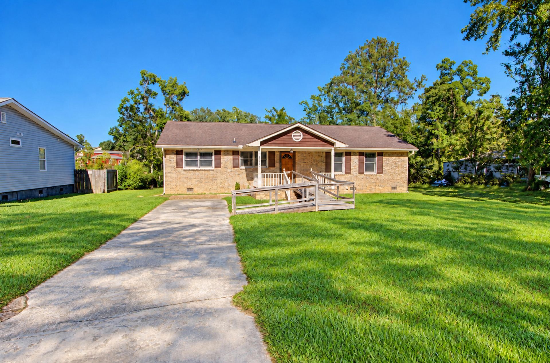 5920 Maple Street Photo 55