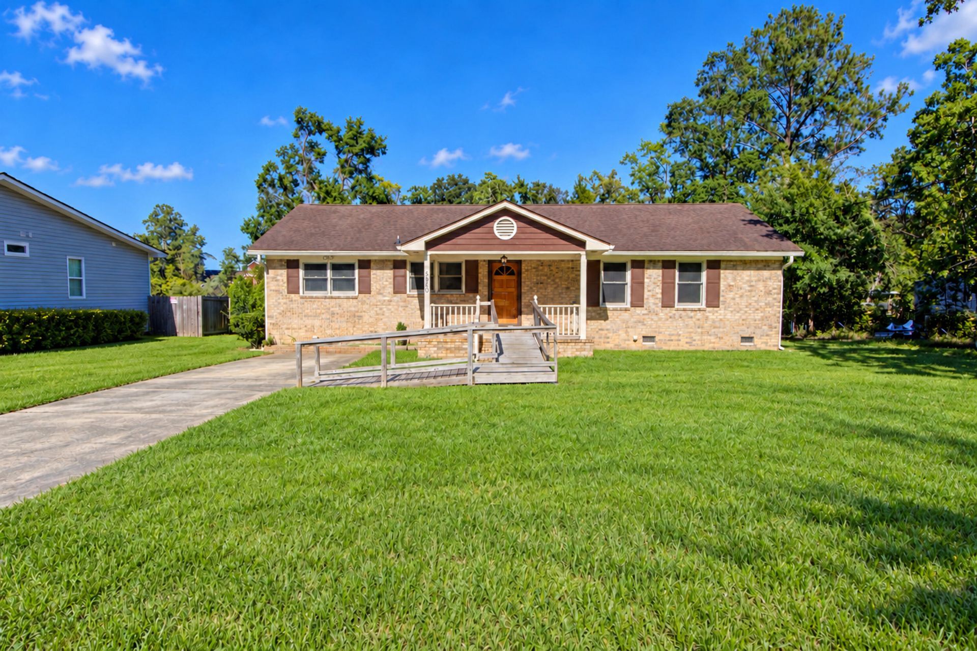 5920 Maple Street Photo 56
