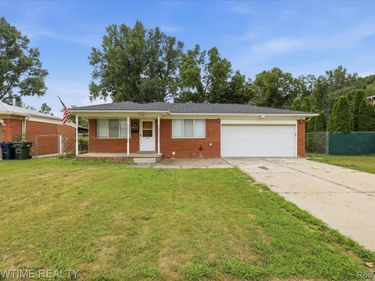 4922 Sanford Drive, Sterling Heights, Mi 48310