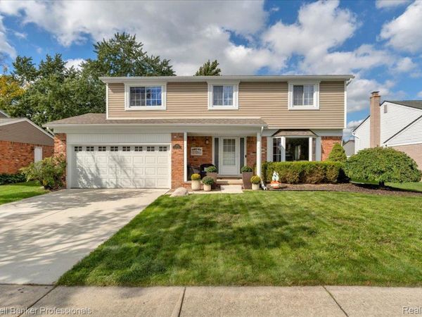 454 Queens Way, Canton Township, Mi 48188
