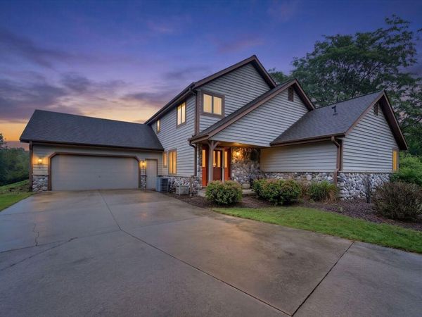 6976 Druid Lake ROAD, Hartford, WI 53027
