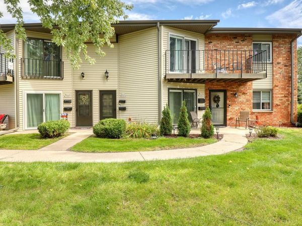 N115W16895 El Camino DRIVE, Germantown, WI 53022