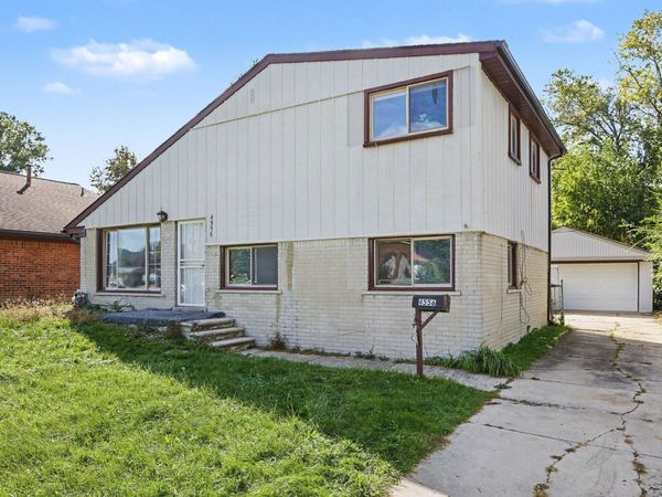 4556 Cleveland Street, Wayne, MI 48184