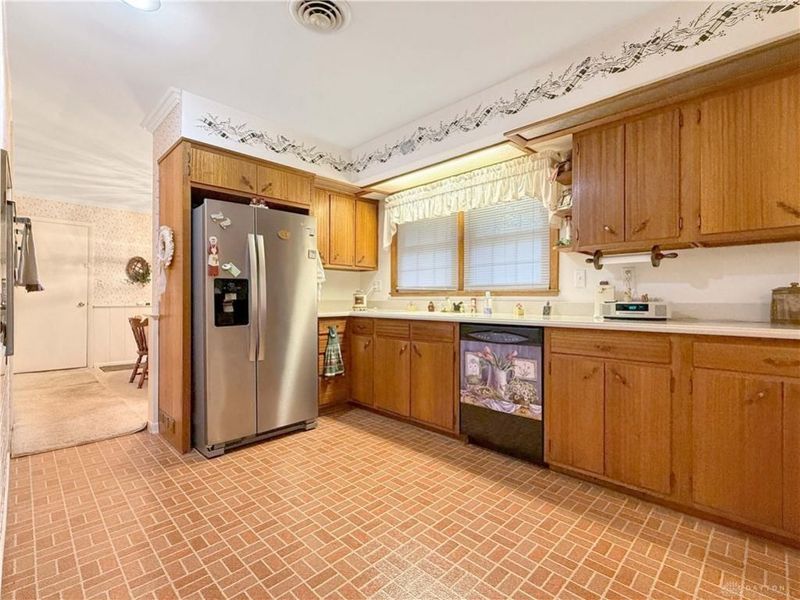 964 Bon Air Drive, Urbana, OH 43078 Photo 23