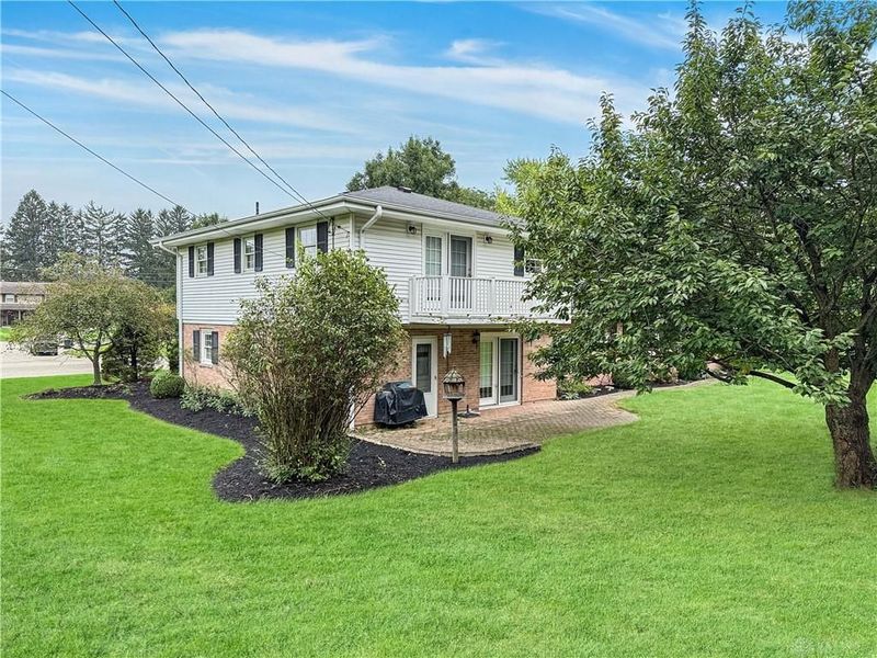 964 Bon Air Drive, Urbana, OH 43078 Photo 5