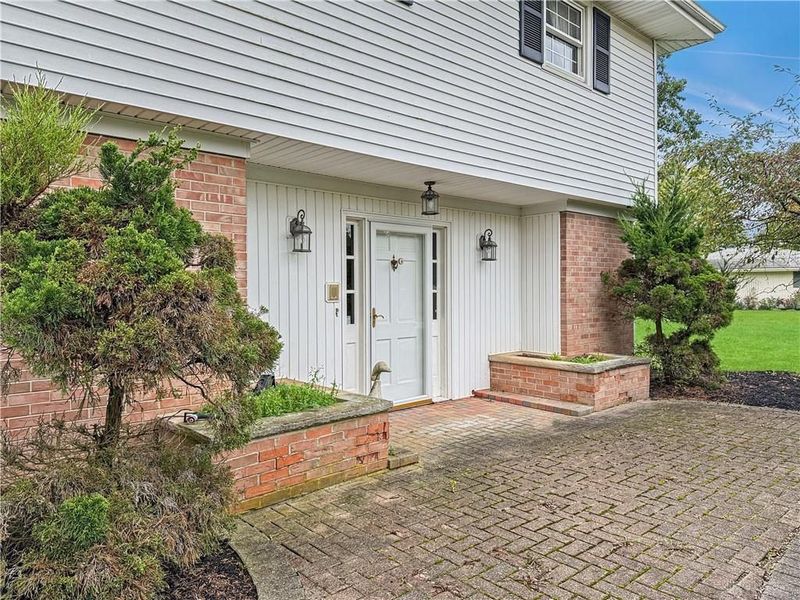 964 Bon Air Drive, Urbana, OH 43078 Photo 9