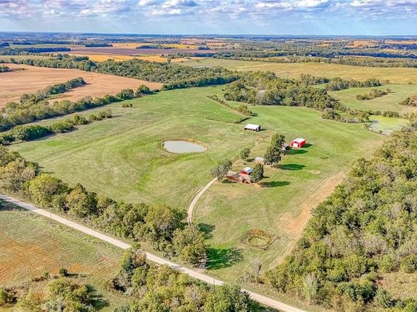 755 NW 800th Street, Centerview, MO 64019
