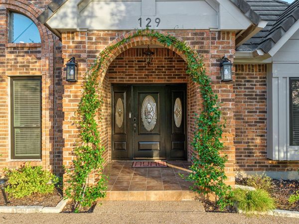 129 CREST VIEW DR, Lakeway, TX 78734