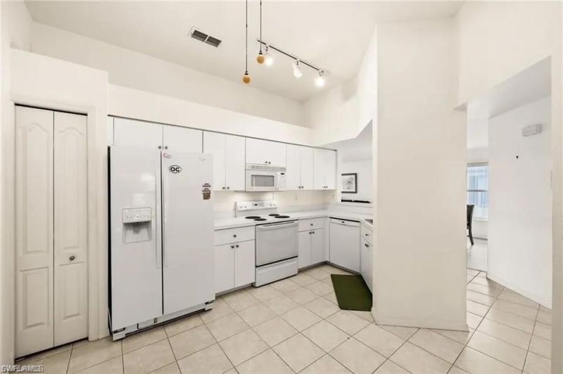 1346 Mainsail Dr , Unit 1321, Naples, FL 34114 Photo