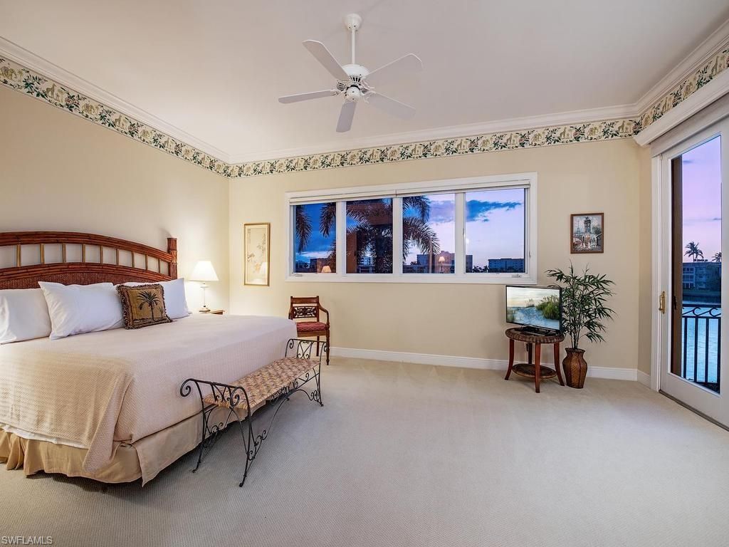 303 Cuddy Ct, Naples, FL 34103 Photo