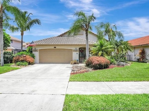 4161 NW 6th Street , Deerfield Beach, FL 33442