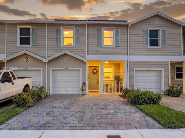 917 SE 17th Ct , Homestead, FL 33034