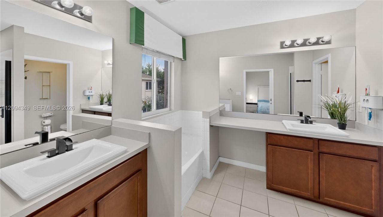 21427 NW 14th Ave, Miami Gardens, FL 33169 Photo