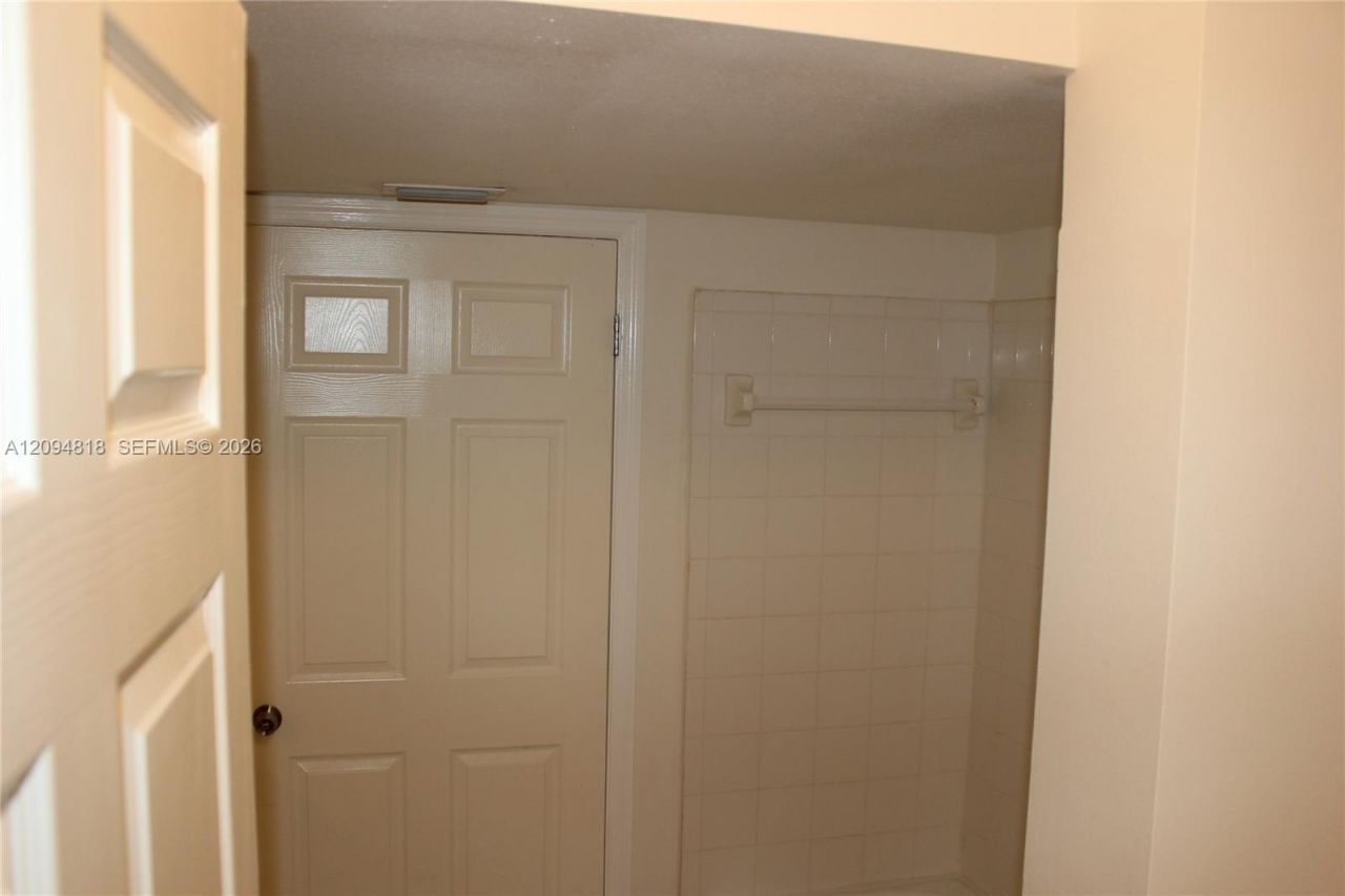 4871 Via Palm Lks, Unit 703, West Palm Beach, FL 33417 Photo