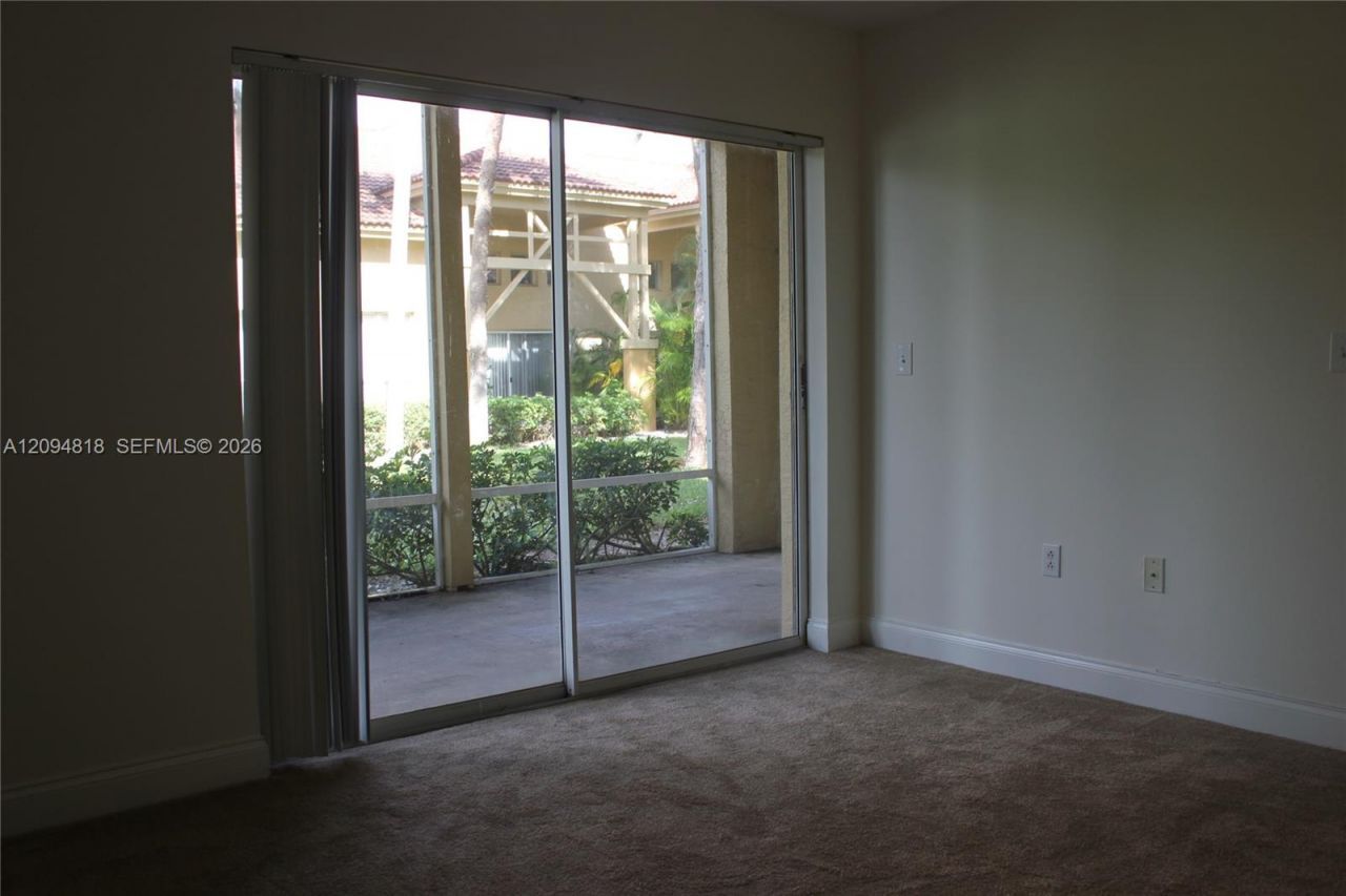 4871 Via Palm Lks, Unit 703, West Palm Beach, FL 33417 Photo
