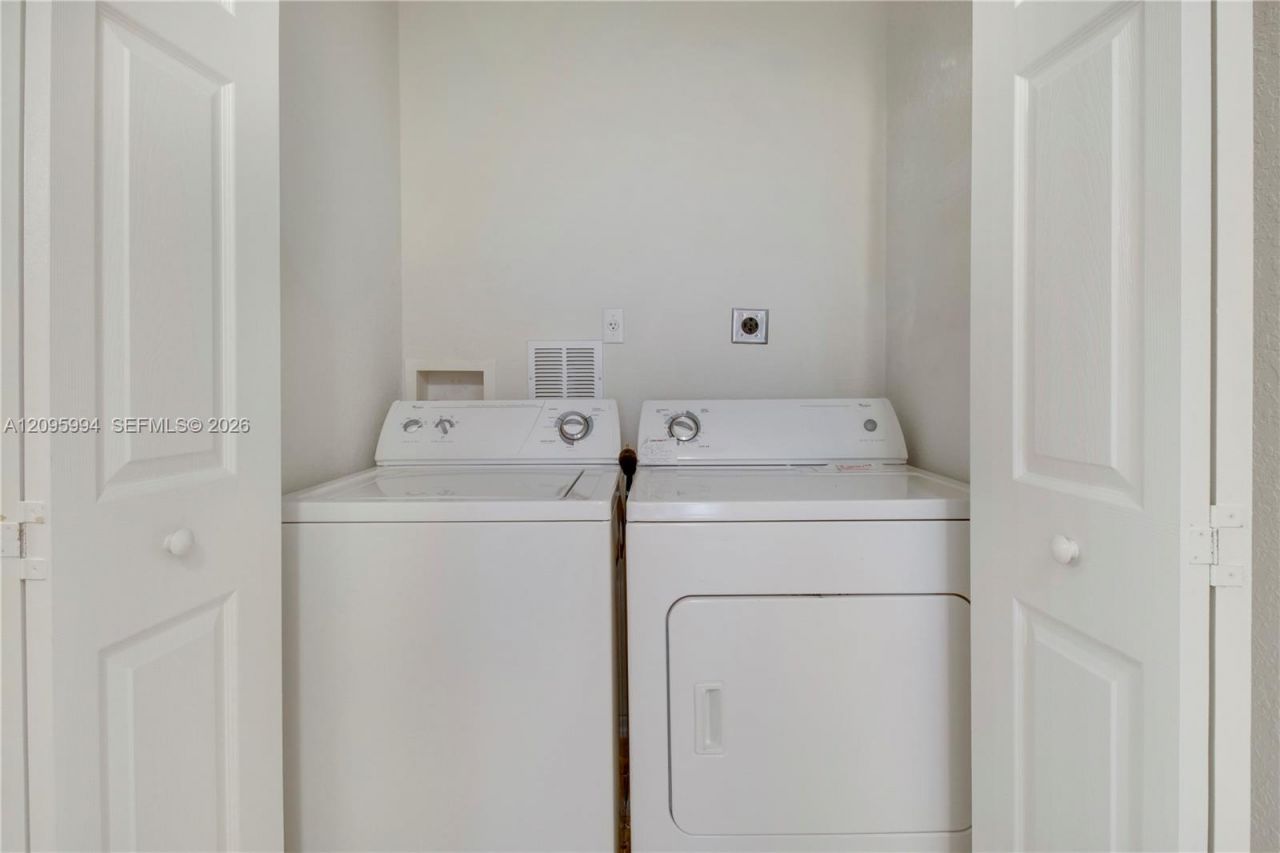 4901 Bonsai Cir, Unit 111, Palm Beach Gardens, FL 33418 Photo