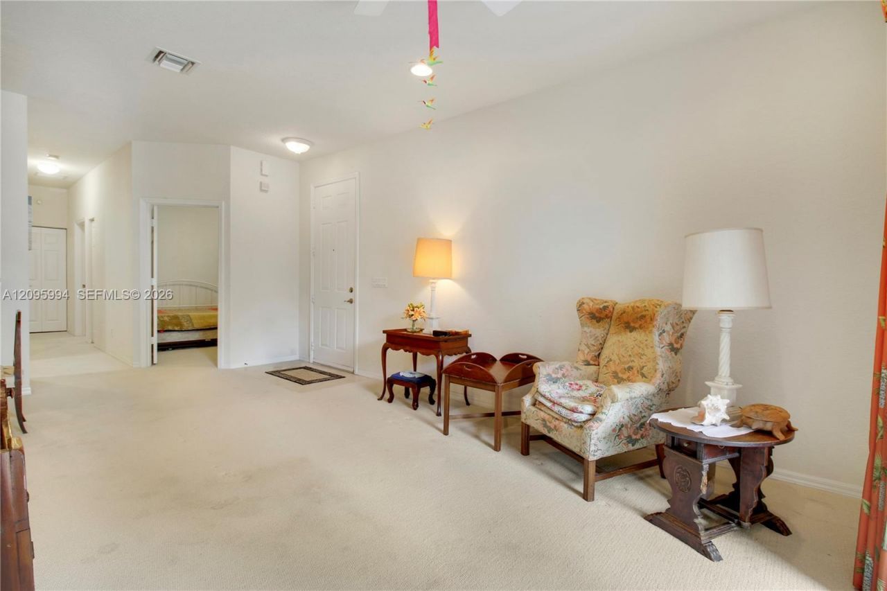 4901 Bonsai Cir, Unit 111, Palm Beach Gardens, FL 33418 Photo
