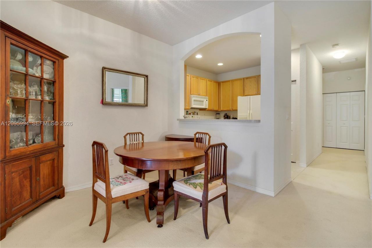4901 Bonsai Cir, Unit 111, Palm Beach Gardens, FL 33418 Photo