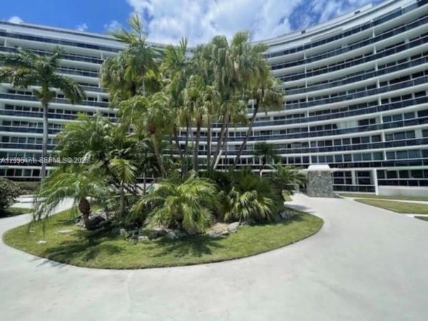 900 Bay Dr , Unit 311, Miami Beach, FL 33141