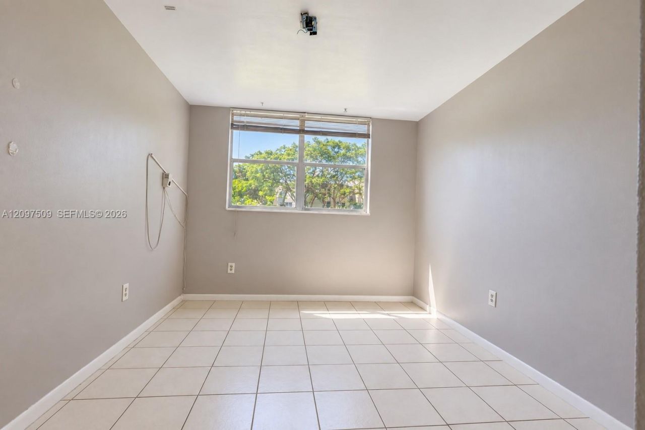 9091 Lime Bay Blvd, Unit 103, Tamarac, FL 33321 Photo