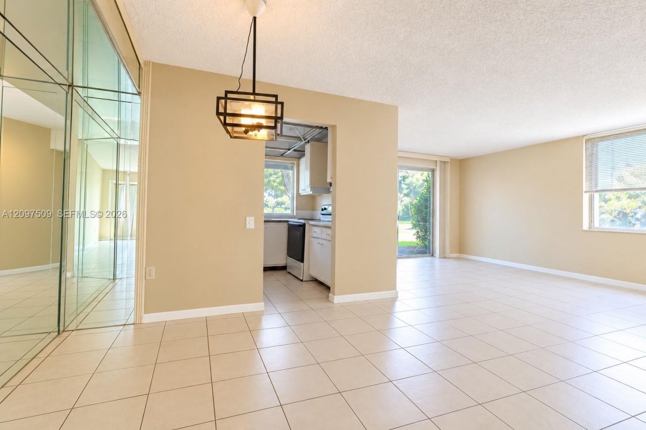 9091 Lime Bay Blvd, Unit 103, Tamarac, FL 33321 Photo