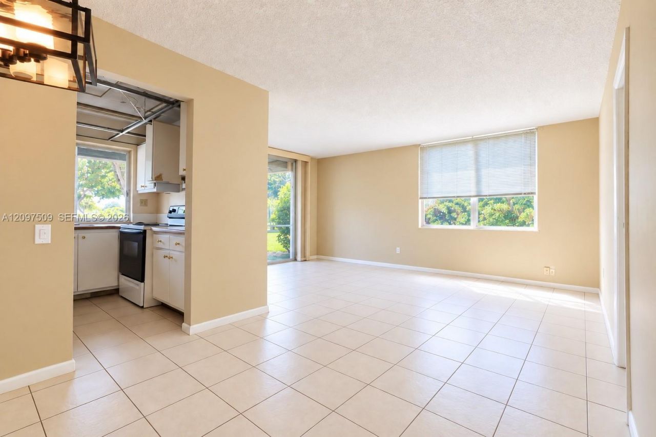 9091 Lime Bay Blvd, Unit 103, Tamarac, FL 33321 Photo