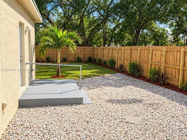 632 NW 14th Ter , Fort Lauderdale, FL 33311