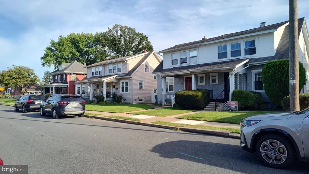 2414 CLEVELAND AVENUE, WEST LAWN, PA 19609