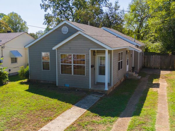 2060 E College Street, Batesville, AR 72501