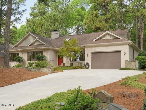 715 Lake Forest Drive SE, Pinehurst, NC 28374