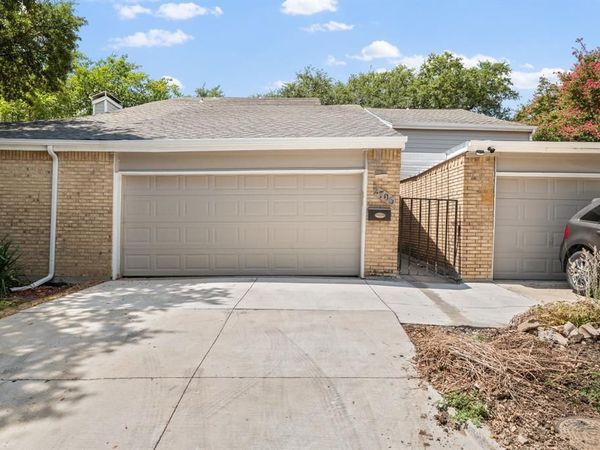 2706 Creek Wood Court, Carrollton, TX 75006