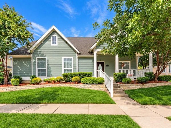 1009 Greenview Lane, Savannah, TX 76227