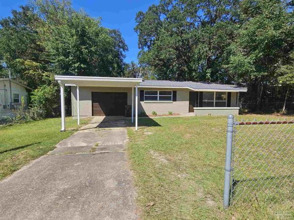 904 Artesian Ave, Pensacola, FL 32505