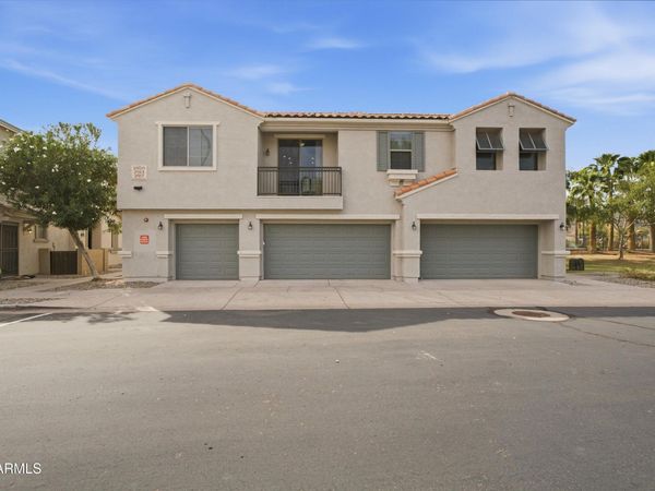 2909 E DUNBAR Drive E, Phoenix, AZ 85042