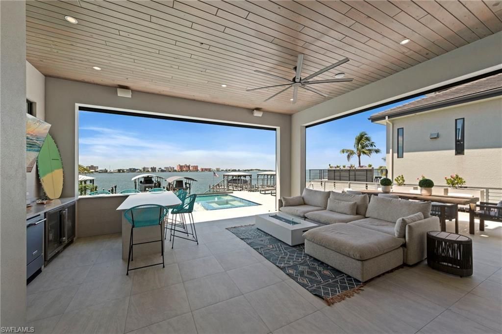 841 San Carlos Dr, Fort Myers Beach, FL 33931 Photo