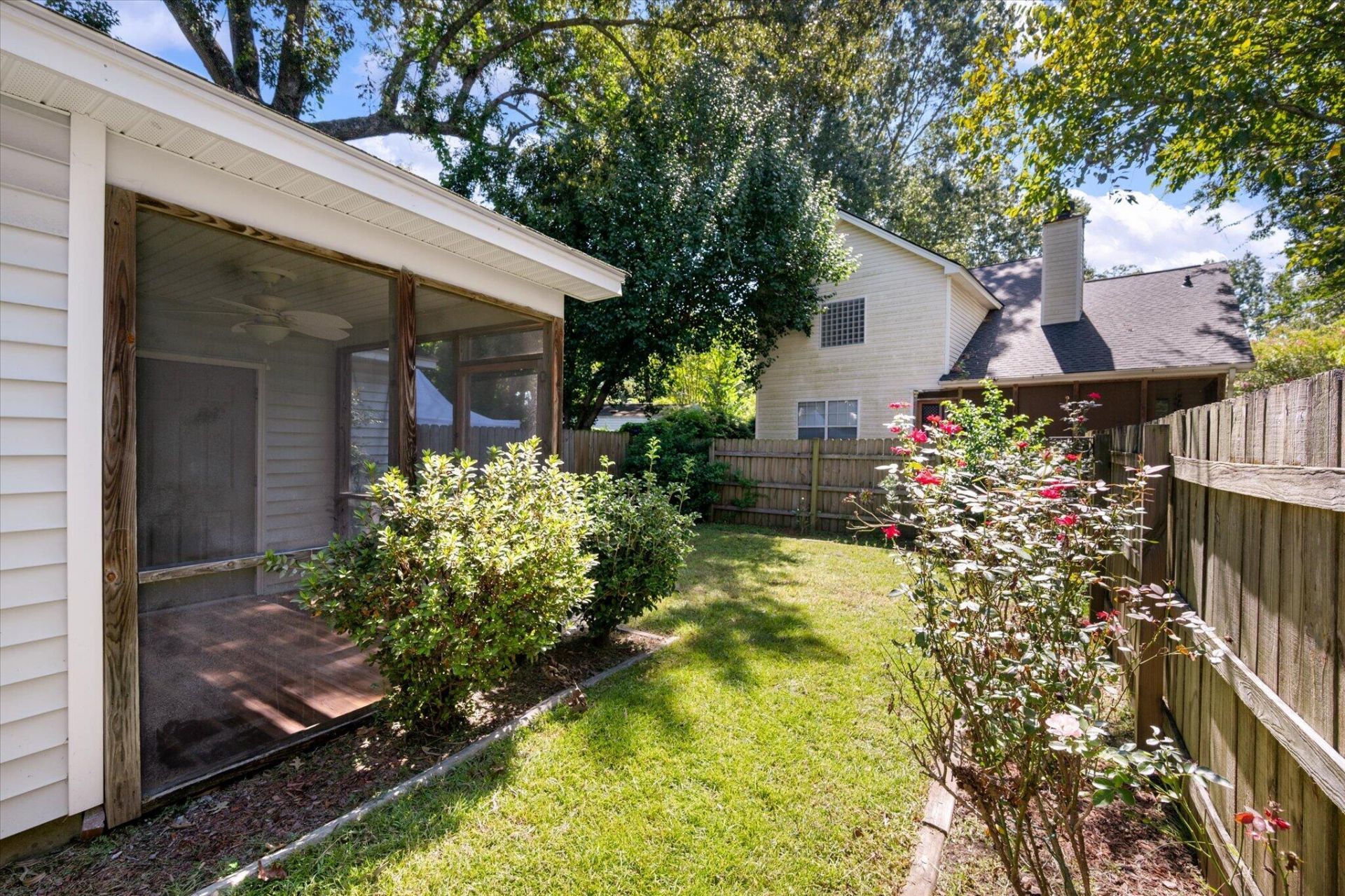 1849 Beechwood Road Photo 31