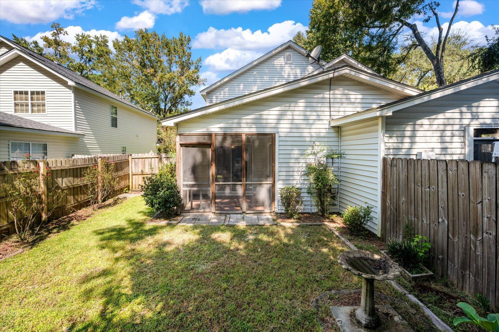 1849 Beechwood Road Photo 33