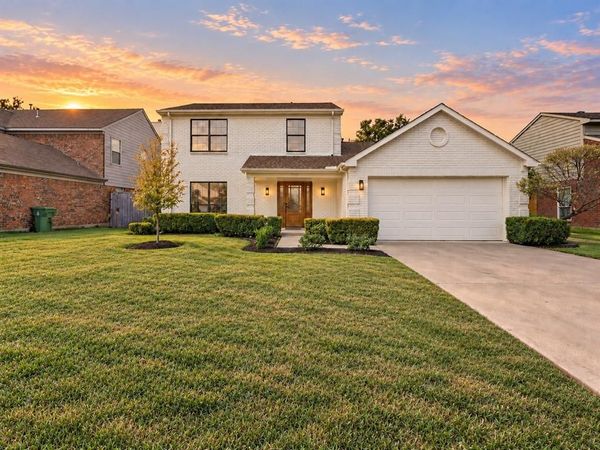 614 Berkley Drive , Grapevine, TX 76051