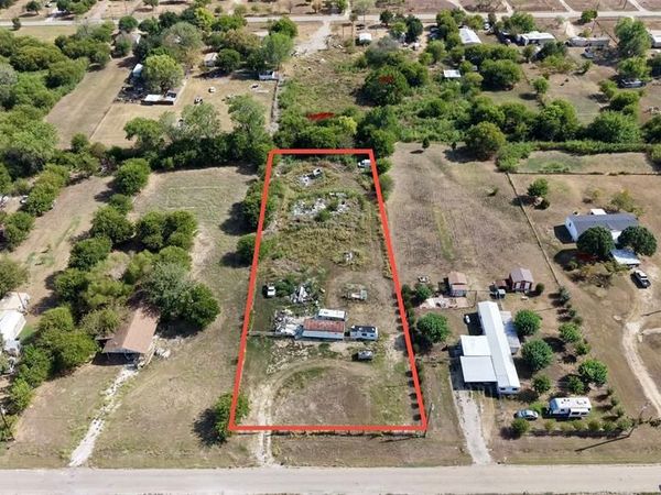 8932 Dons Court , Alvarado, TX 76009
