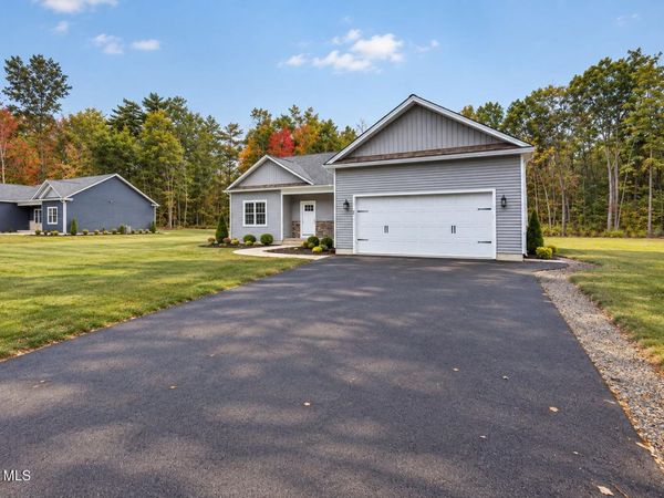 6 Stillwood Lane, South Glens Falls, NY 12803