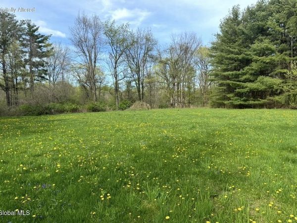 12 Glenridge Road, Ballston Lake, NY 12019