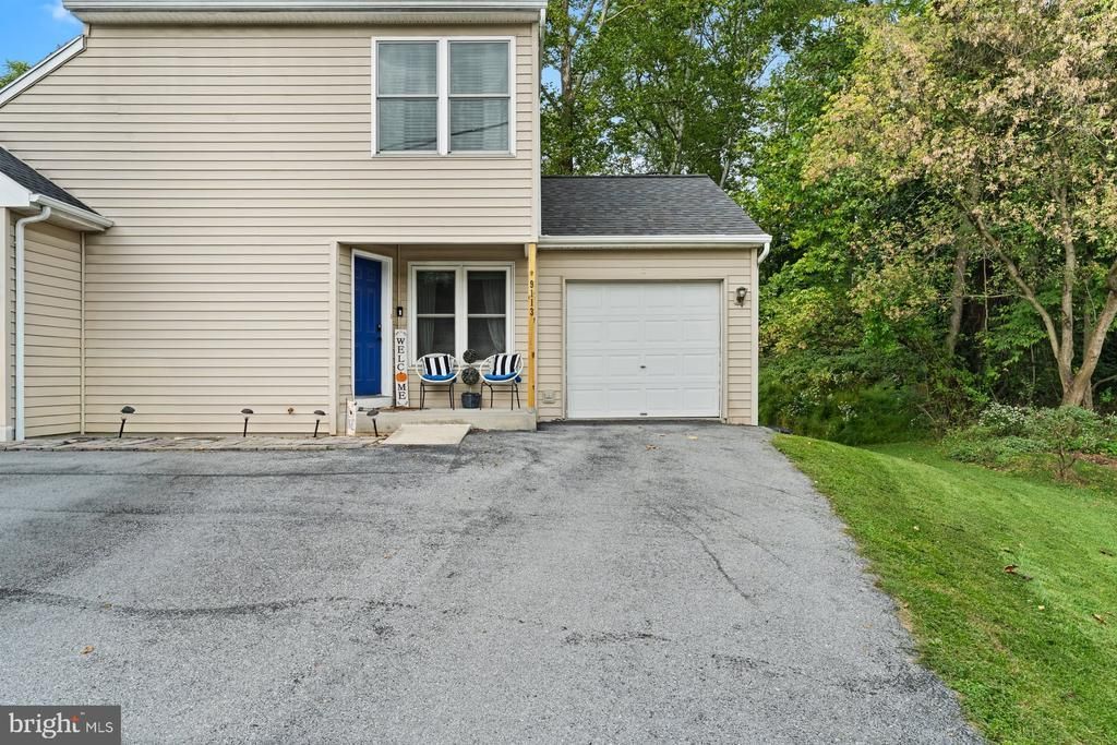 9113 JOYCE LANE, HUMMELSTOWN, PA 17036