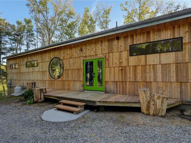 1514 Cranberry Pond, Victor, NY 14564