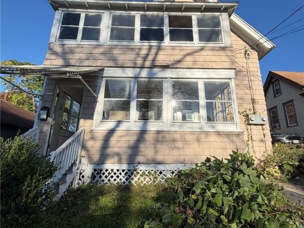 133 Delong Avenue , Syracuse, NY 13208