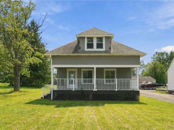 6467 Broadway Street, Lancaster, NY 14086
