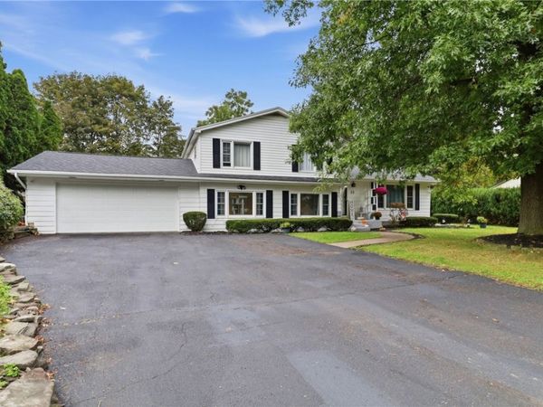 15 Glider Avenue, Elmira, NY 14903