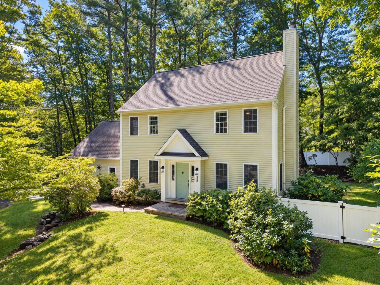 35 Old Lee Road, Newfields, NH 03856 Main Photo