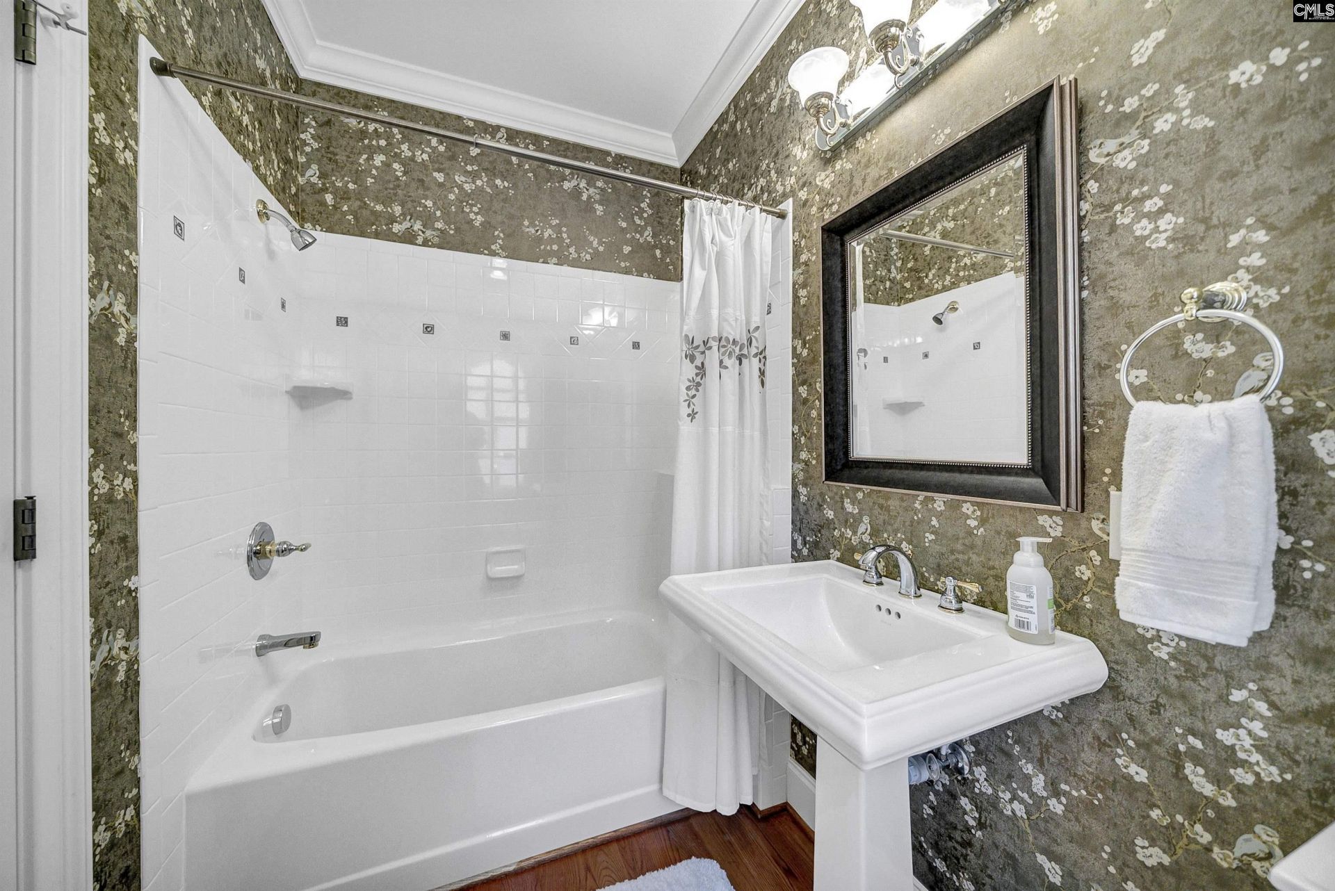 824 Beltline Boulevard Photo 27