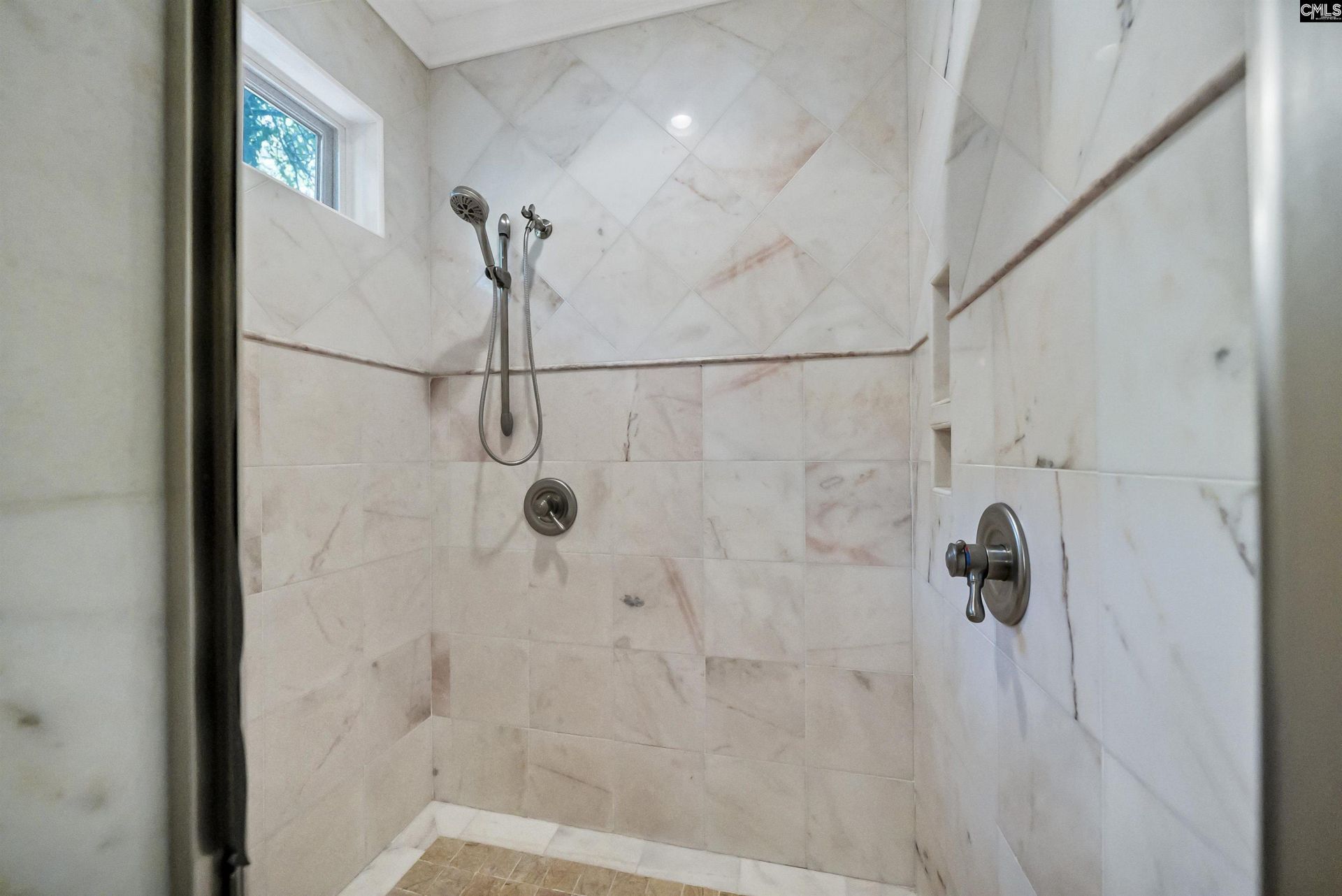 824 Beltline Boulevard Photo 36