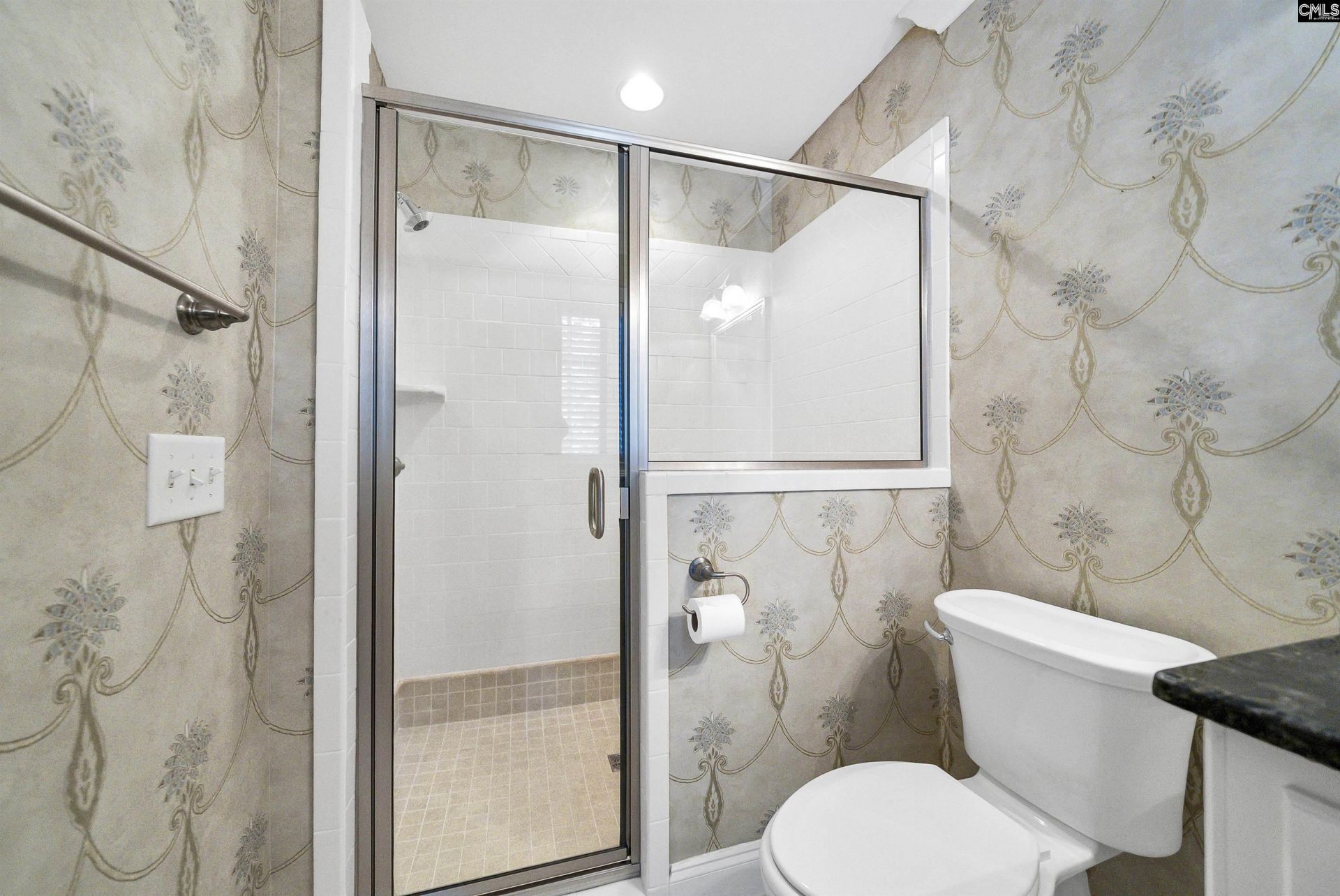 824 Beltline Boulevard Photo 41